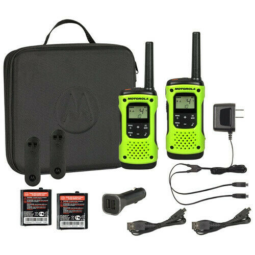 MOTOROLA Talkabout T605 Waterproof Rechargeable Two-Way Radio Green 2 Pack - TuracellUSA