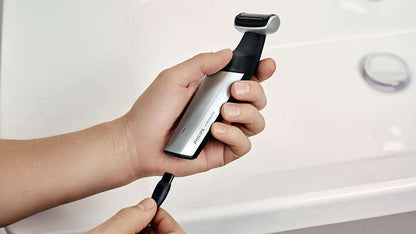 Philips Norelco Bodygroomer BG5025/49 - skin friendly, showerproof, back and bod - TuracellUSA